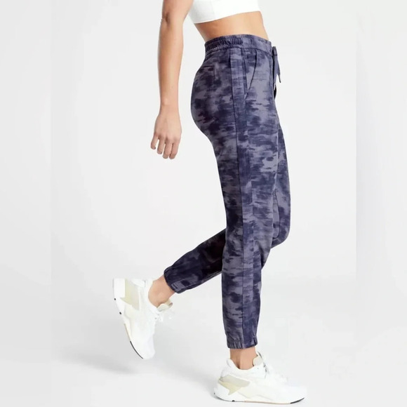 Athleta Farallon Printed Joggers in Inversion Medieval Violet Size 18 - Picture 1 of 16